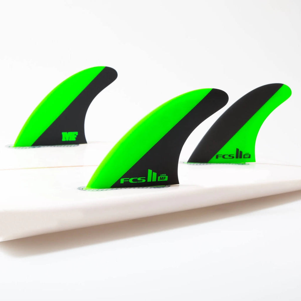 Tri Fin Set Black/White Medium I8288
