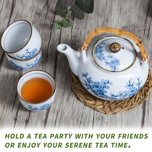 Blue and White Porcelain Tea Set with Teapot and Tea Cup Set for 4 B319285
