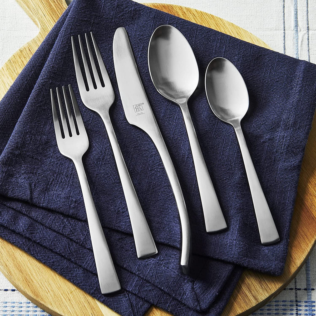 45 Piece Stainless Steel Flatware Set X232