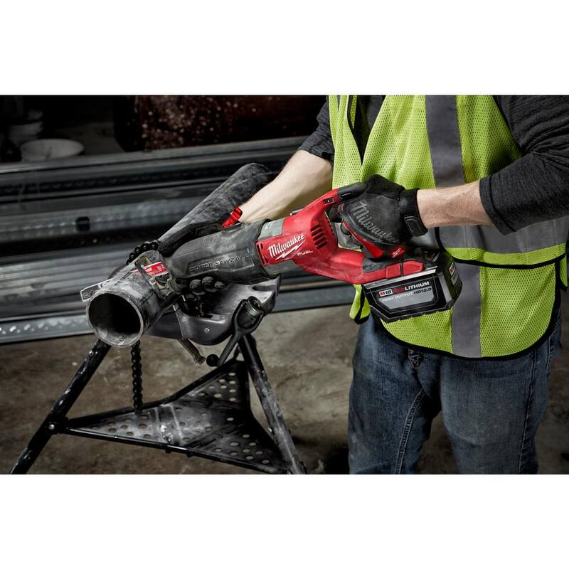 18V Brushless Cordless Reciprocating Saw with Battery & Blade Set R5604