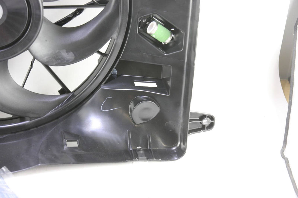 Motor and Fan Q442440