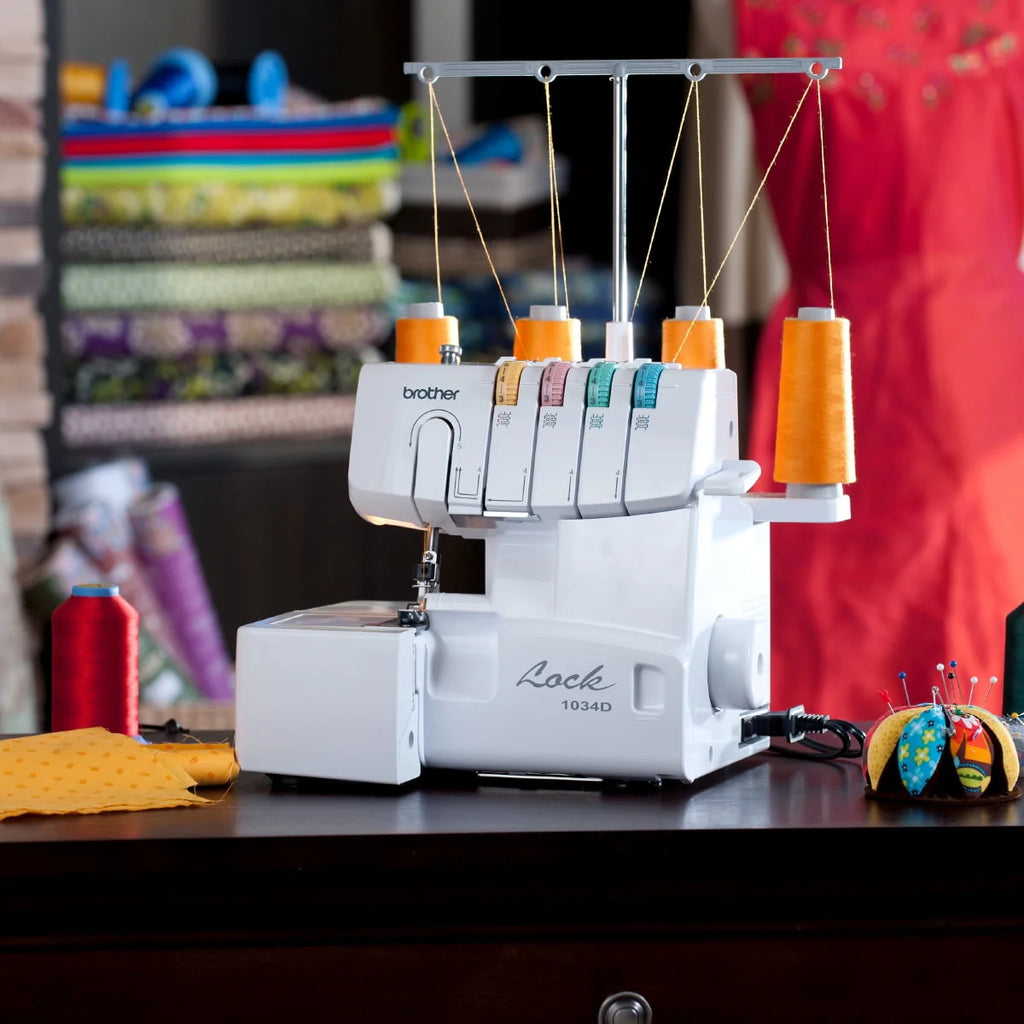 3 or 4 Thread Serger White G91149