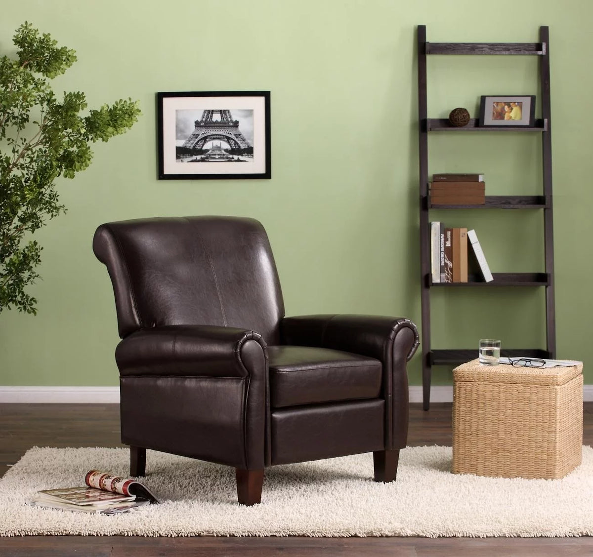 Faux Leather Club Chair Q5562