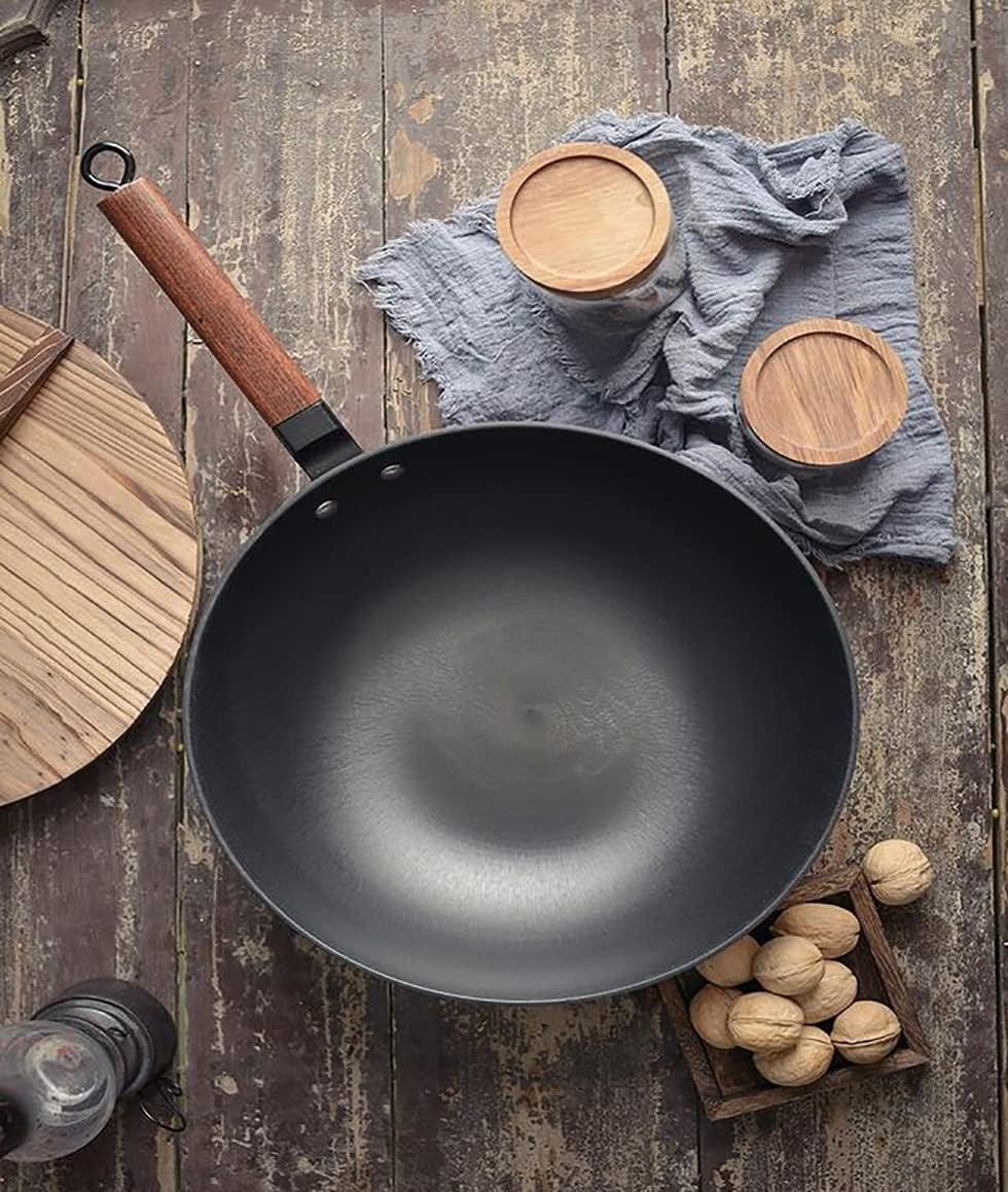 Cast Iron Wok with Glass Lid 32cm B92727