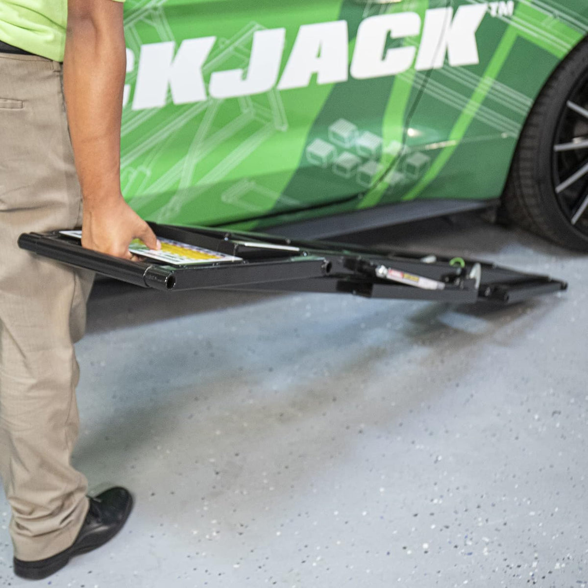 Portable Car Lift with 110V Power Unit P412373