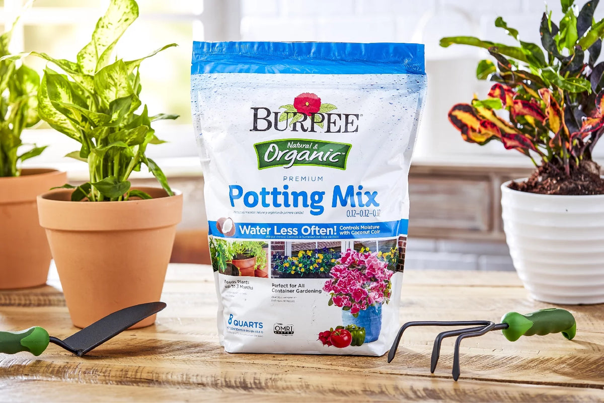 Natural & Organic 8 qt Potting Mix 4 Pack I7636