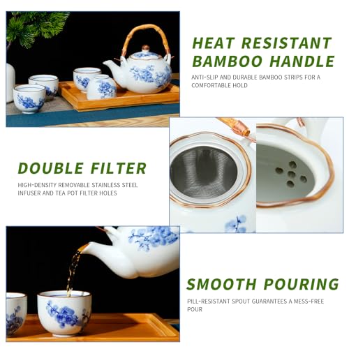 Blue and White Porcelain Tea Set with Teapot and Tea Cup Set for 4 B319285