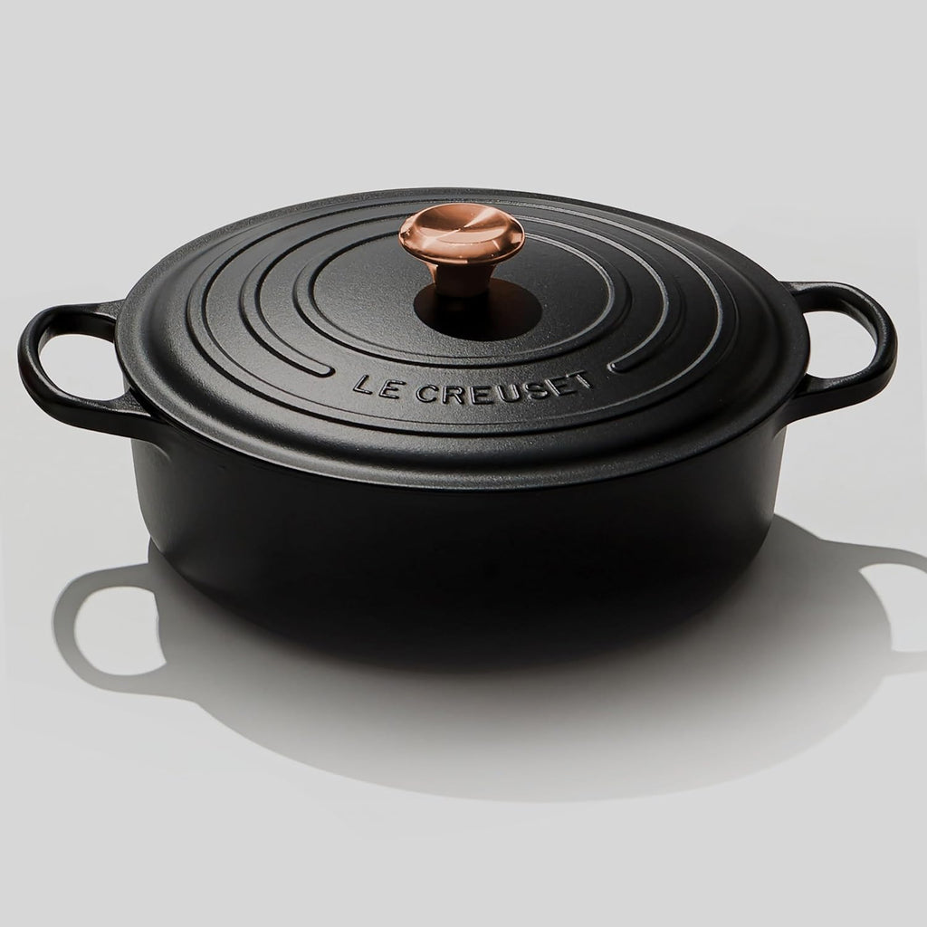 6.75-quart Round Wide Dutch Oven with Copper Knob D574
