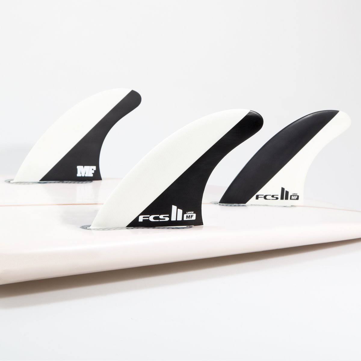 Tri Fin Set Black/White Medium I8288