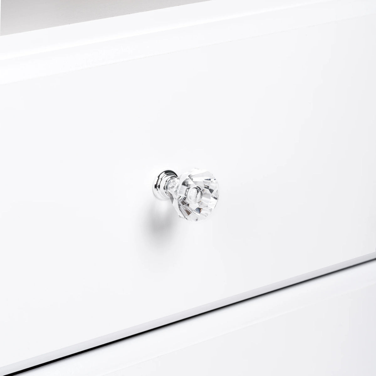 White 6 Drawer Wooden Dresser V334